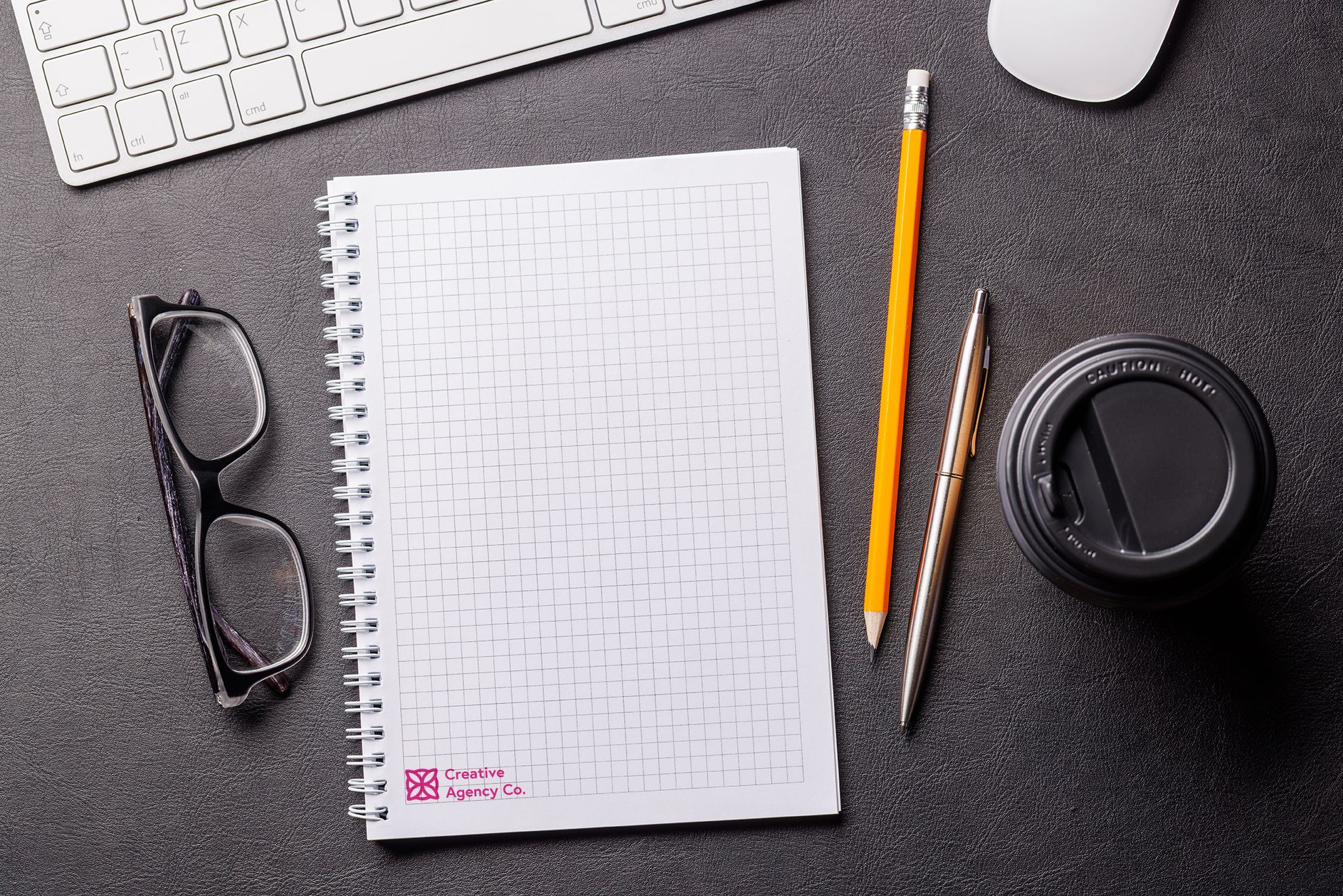 Carnets spirales imprimes sur mesure papier quadrille pour branding professionnel et cadeaux. Sprint24.