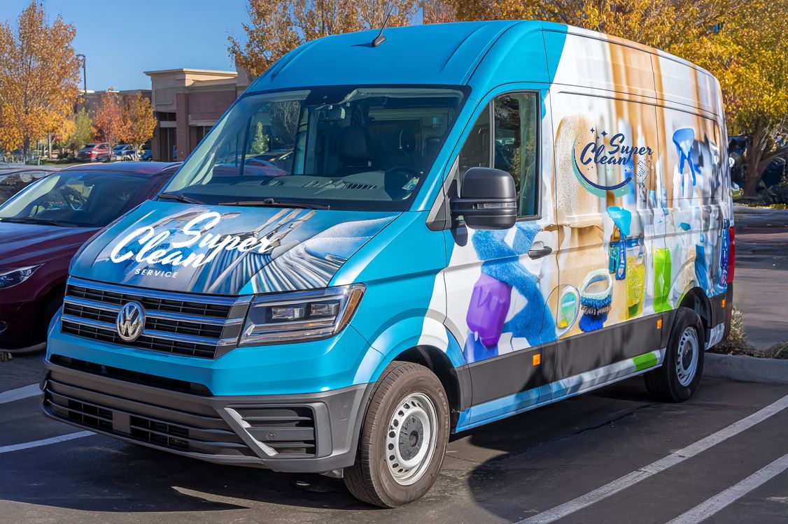 Présentoirs : Choisissez les Avantages de l'Impression en Ligne avec …: Impression rollup de qualitè. Imprimez en ligne vos présentoirs de sol sur Sprint24 : bâches et rollup.