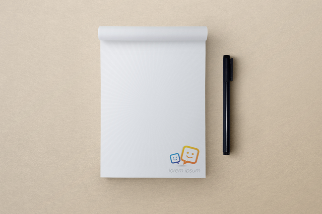 Bloc-notes blanc personnalisable avec icônes emoji décoratives, idéal pour des blocs-notes personnalisés et notes de réunion. Sprint24 propose une impression haute qualité pour les blocs-notes d'entreprise qui allient fonctionnalité professionnelle et options de design créatif.