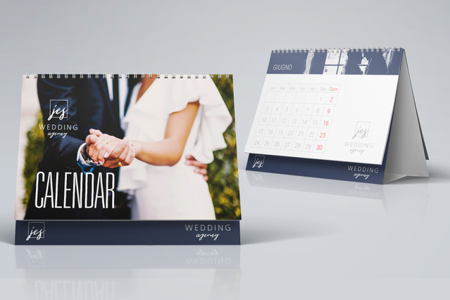 Calendrier de bureau spirale personnalise design marine avec pages mensuelles spacieuses. Sprint24.