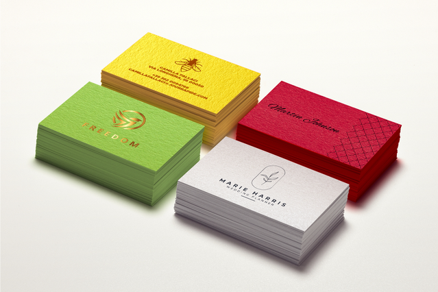Cartes de visite assorties en papier coloré premium Cartes de visite colorées jaune, vert, bordeaux et blanc. Papier couleur premium excellente impression Sprint24.
