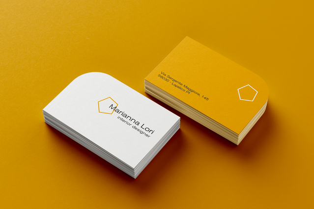 Cartes de visite decoupees personnalisees formes geometriques uniques branding. Sprint24.