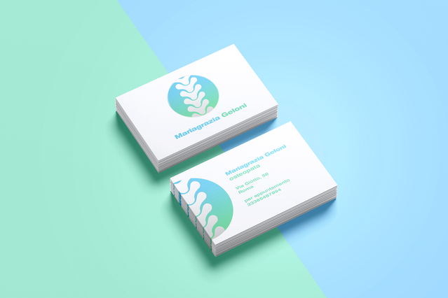 Présentez votre cabinet d'ostéopathie avec des cartes de visite professionnelles au design moderne avec branding bien-être. Ces cartes de haute qualité combinent une esthétique élégante avec les informations de contact pratiques, parfaites pour développer vos relations avec les clients. Idéales pour les ostéopathes qui souhaitent faire une impression durable à chaque interaction.