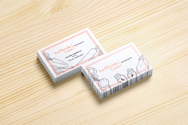 Cartes de visite professionnelles pour restaurant avec un design blanc élégant et des bordures florales décorées, idéales pour le réseautage et la présentation de la marque. Ces cartes sont parfaites pour que les professionnels du restaurant partagent leurs coordonnées tout en conservant un aspect sophistiqué qui reflète la qualité de l'établissement culinaire.