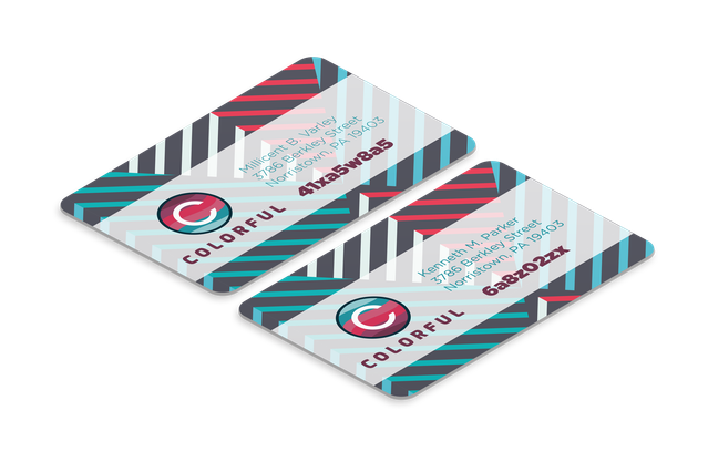 Cartes en PVC rayees avec motifs geometriques colores et donnees. Cartes PVC haut de gamme motifs geometriques frappants impression alphanumerique variable. Sprint24.
