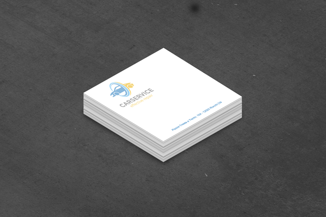 Cube notes papier logo entreprise sur surface pierre sombre. 500 feuilles pour cadeaux d'entreprise Sprint24.