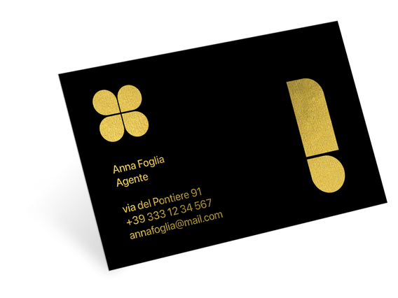 Impression cartes de visite sur papier noir: Vous cherchez des cartes de visites sur papier noir ? Sprint24 vous propose des cartes de visites imprimés à chaud avec dorure sur papier noir
