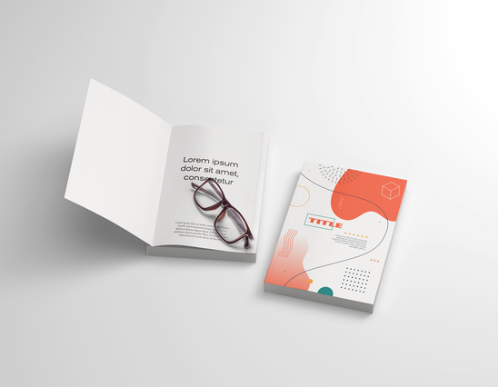 Impression de livres avec couverture souple professionnels montrant des couvertures et des mises en page personnalisables. Idéal pour les romans, les portfolios et les matériels marketing. Concevez vos livres avec couverture souple en ligne avec un contrôle créatif complet.