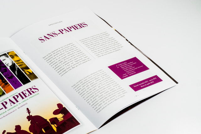 Reliure agrafee point metallique sur pages magenta vibrantes finition premium professionnelle. Sprint24.