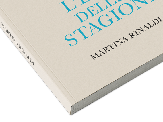 Reliure cousue-collée: * Aspect élégant et professionnel
* Durable et résistant à une manipulation fréquente
* Adaptée pour les livres, catalogues et brochures