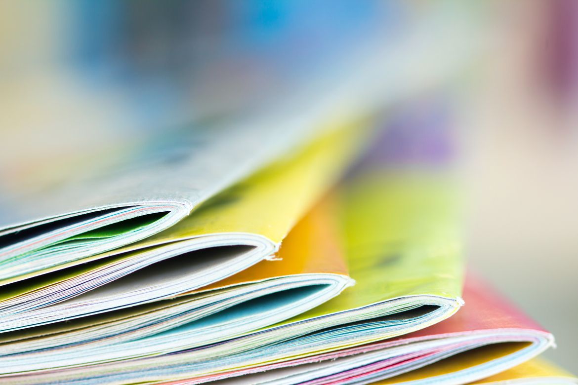 Comment imprimer un magazine: Comment imprimer un magazine: voici Comment imprimer un magazine aux couleurs vives. Apprenez tout sur l'impression numérique avec Sprint24. Comment imprimer un magazine: Comment imprimer un magazine: voici Comment imprimer un magazine aux couleurs vives. Apprenez tout sur l'impression numérique avec Sprint24.