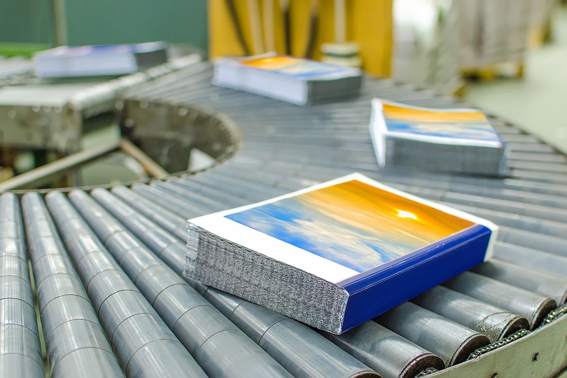 Faire imprimer et relier un livre: nos spécialités: Comment faire imprimer et relier un livre? Sprint24 est l’imprimerie en ligne qui vous offre la très haute qualité du produit et à la fois l’économie. Faire imprimer et relier un livre: nos spécialités: Comment faire imprimer et relier un livre? Sprint24 est l’imprimerie en ligne qui vous offre la très haute qualité du produit et à la fois l’économie.