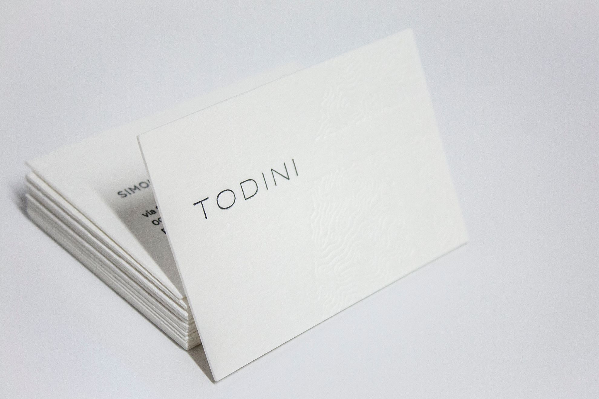 Imprimer en ligne Cartes letterpress avec bas-relief Imprimer en ligne Cartes letterpress avec bas-relief