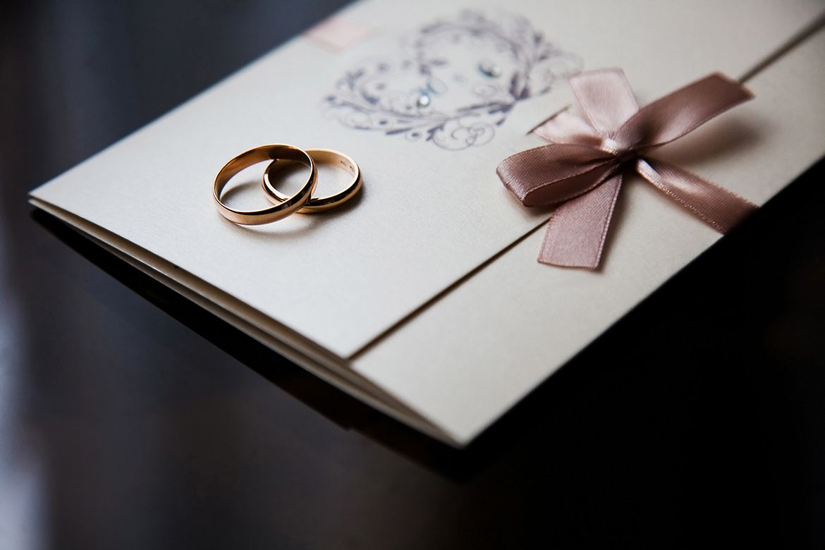Personnaliser son livret de messe: Créez votre livret de messe mariage sur Sprint24. C'est l’idéal pour que vos invités ne perdent pas le fil de votre cérémonie de mariage. Personnaliser son livret de messe: Créez votre livret de messe mariage sur Sprint24. C'est l’idéal pour que vos invités ne perdent pas le fil de votre cérémonie de mariage.